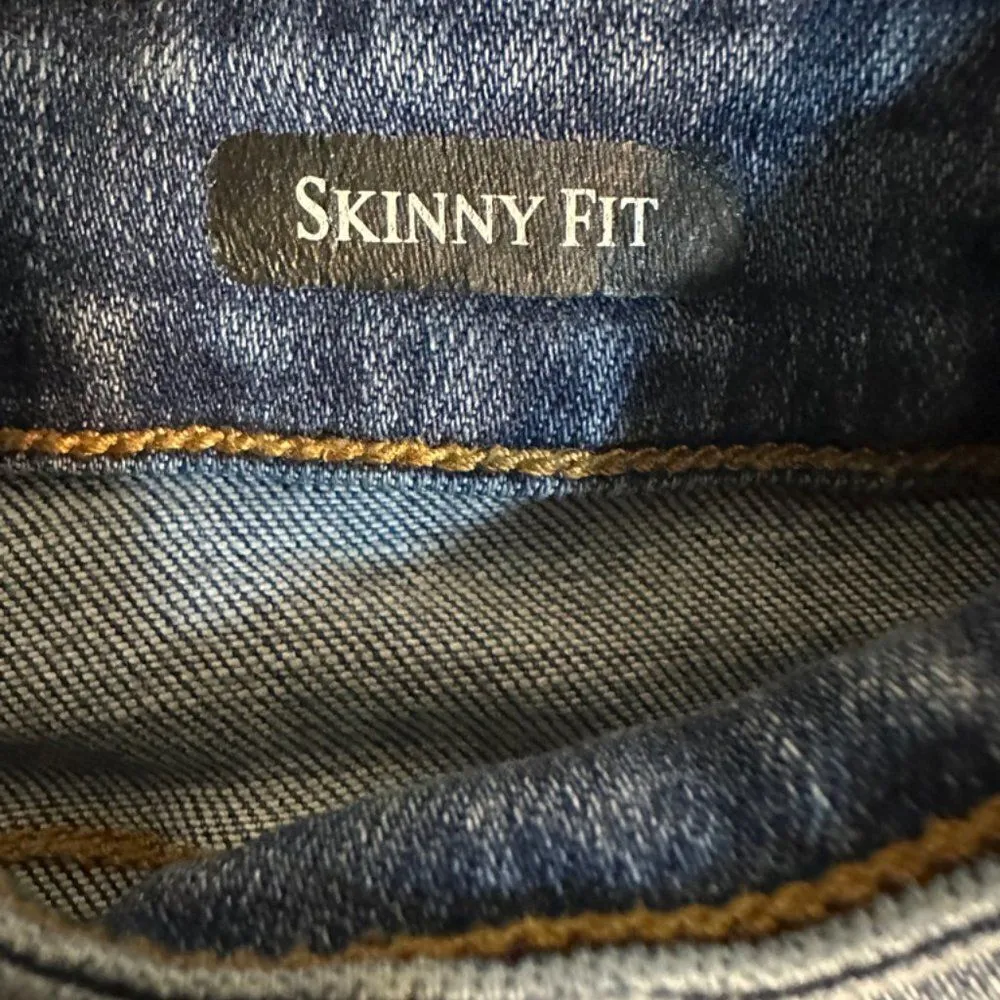 Judy Blue Jeans Size 2 Inseam 28 inches Skinny with 8.5 Blowfish Shoes - Image 12