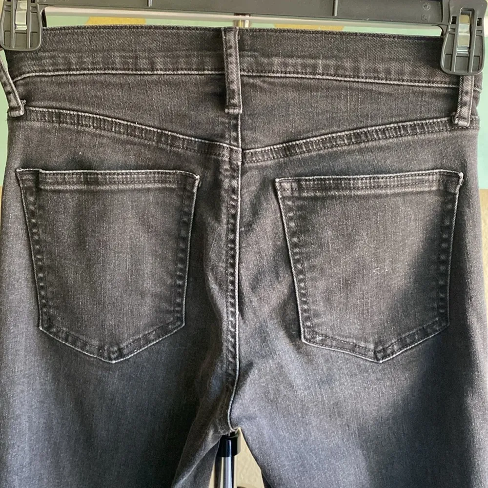 Gap 26R True Skinny black jeans rigid - Image 5