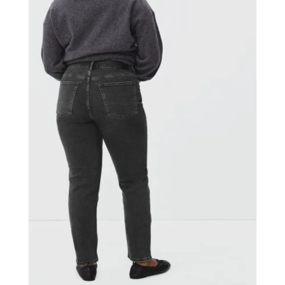 Everlane The Curvy Cheeky Straight Jean Stretch Washed Black Size 34 - Image 4