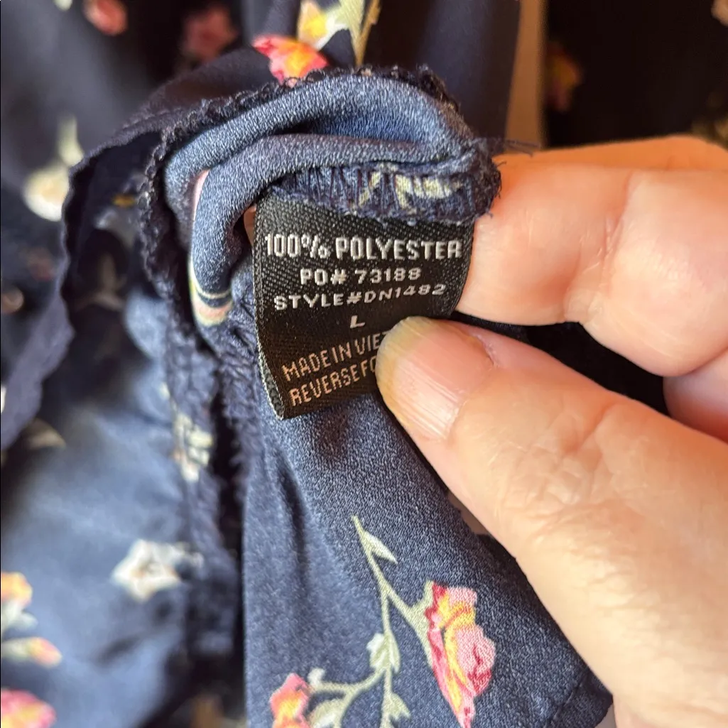 Timing Women's Floral Navy Top large - Image 6