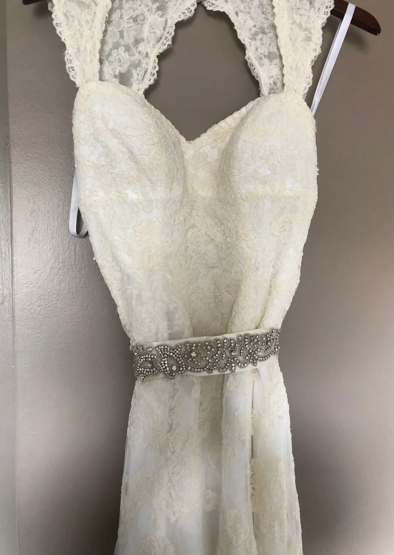 Lace Wedding Dress - Image 9