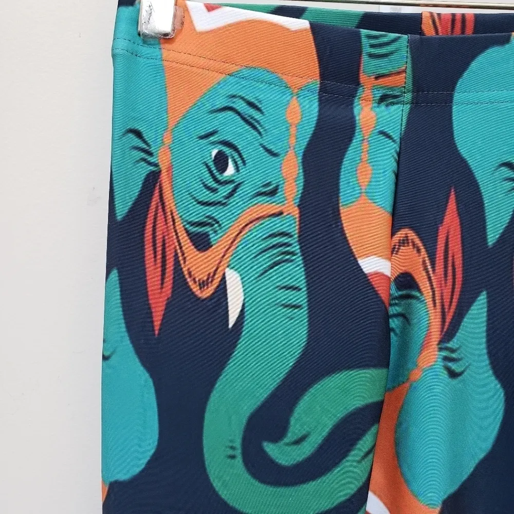 Art of Where Elephant Print Legging Size Medium See Description - Image 4