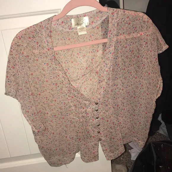 Light floral top with gold buttons size small - Image 1