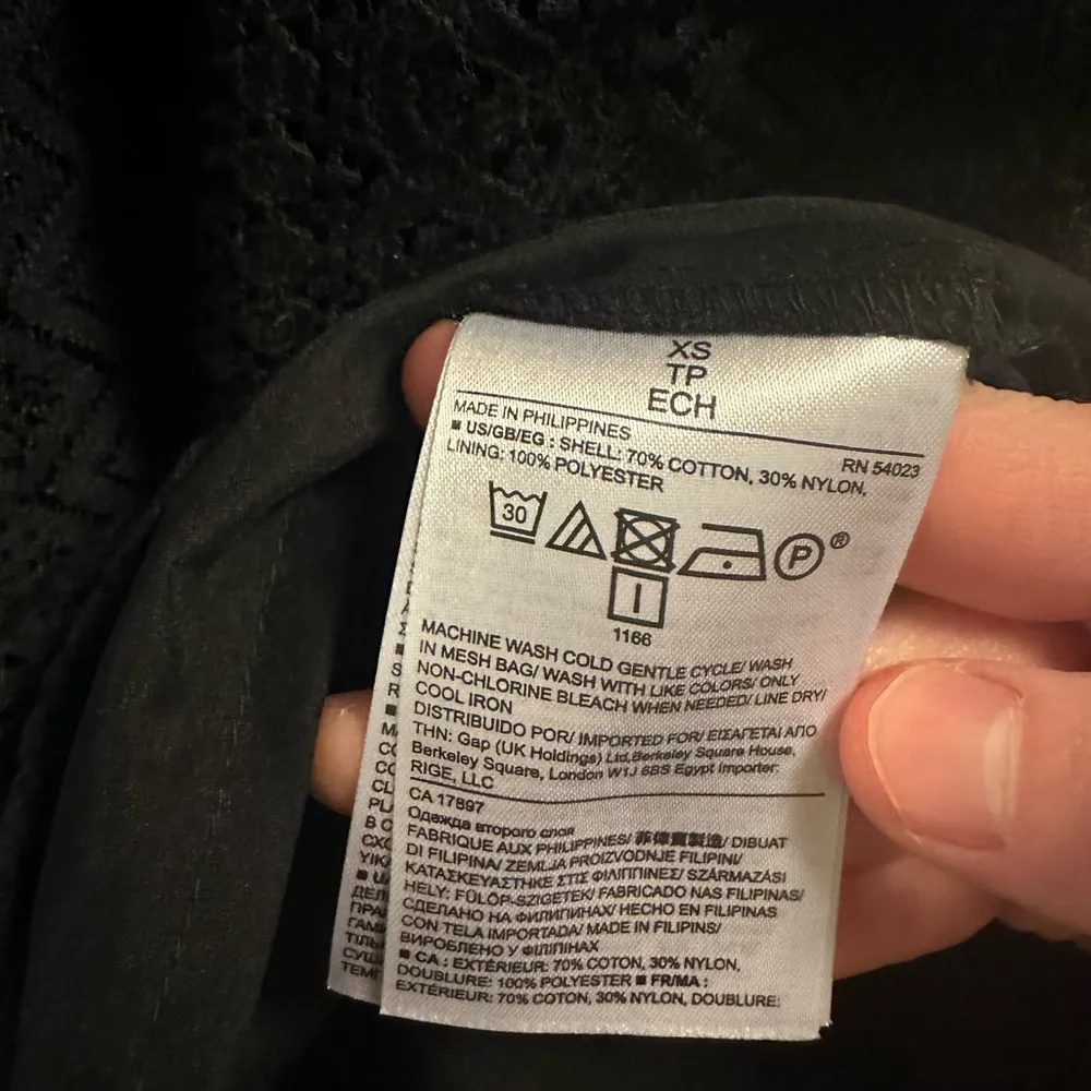 Banana Republic XS Black Top - Image 5