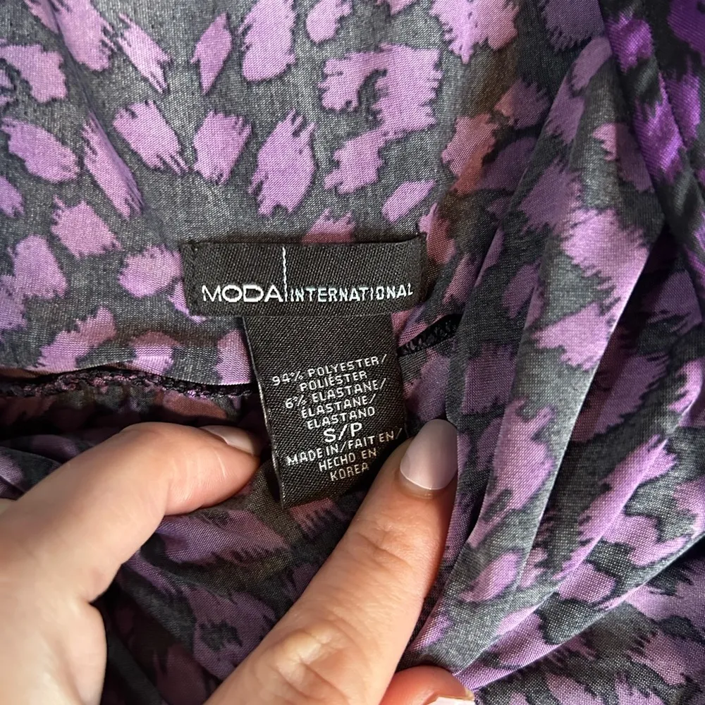 MODA INTERNATIONAL Purple Leopard Print Long Sleeve Small - Image 8