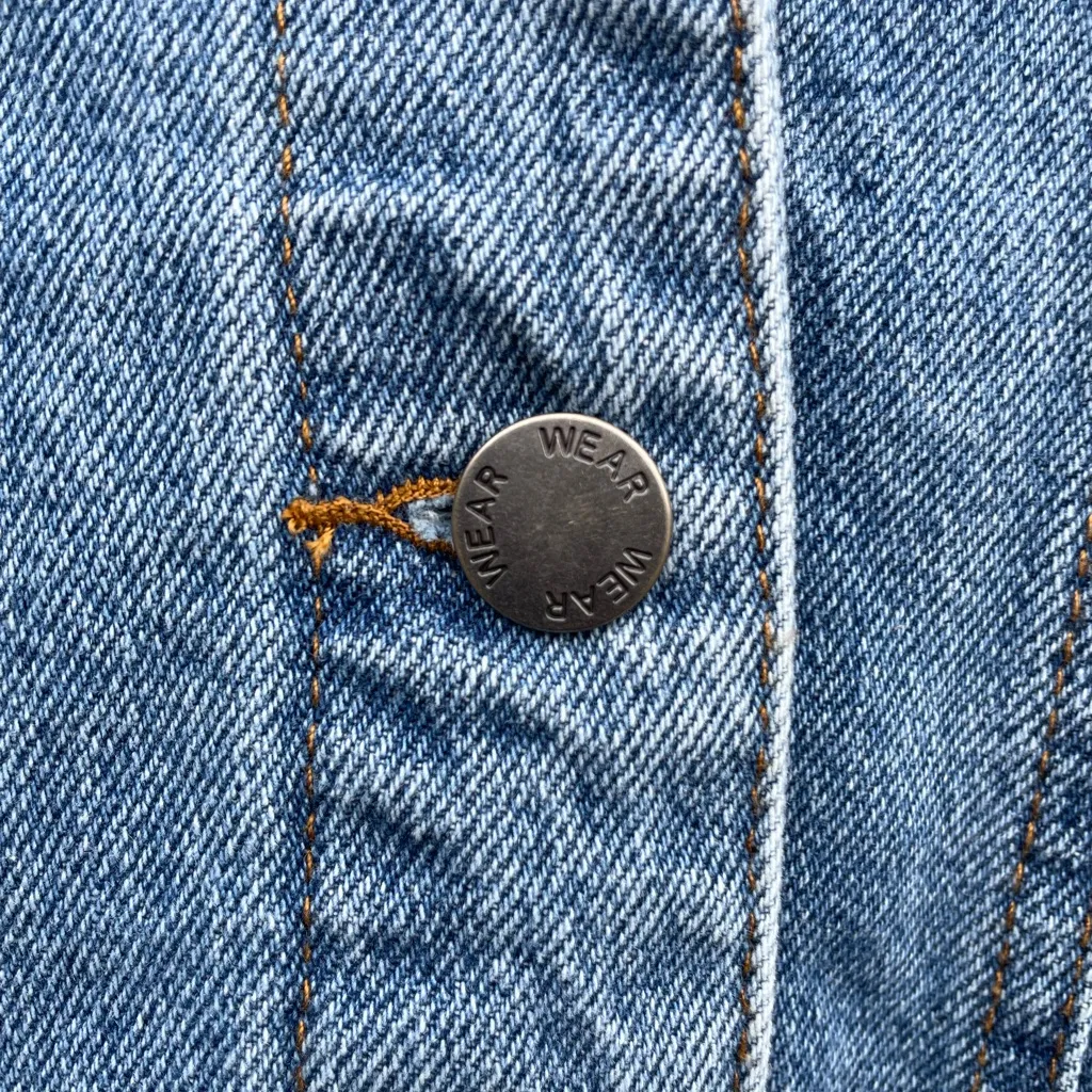 NWT Las Vegas Raiders (Oakland) NFL denim jacket Wear by Erin Andrews - Image 9