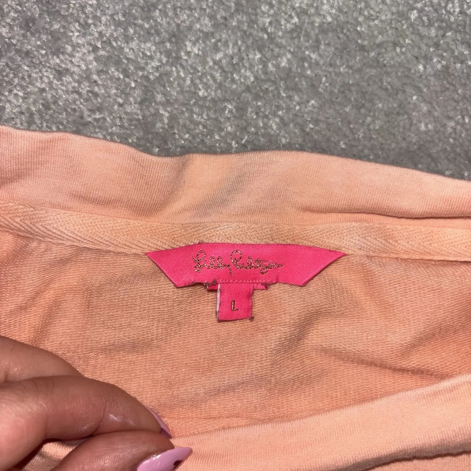 Lilly Pulitzer Women's Cantaloupe Pink Dip Dye Ombré Sweatshirt Size L - Image 4