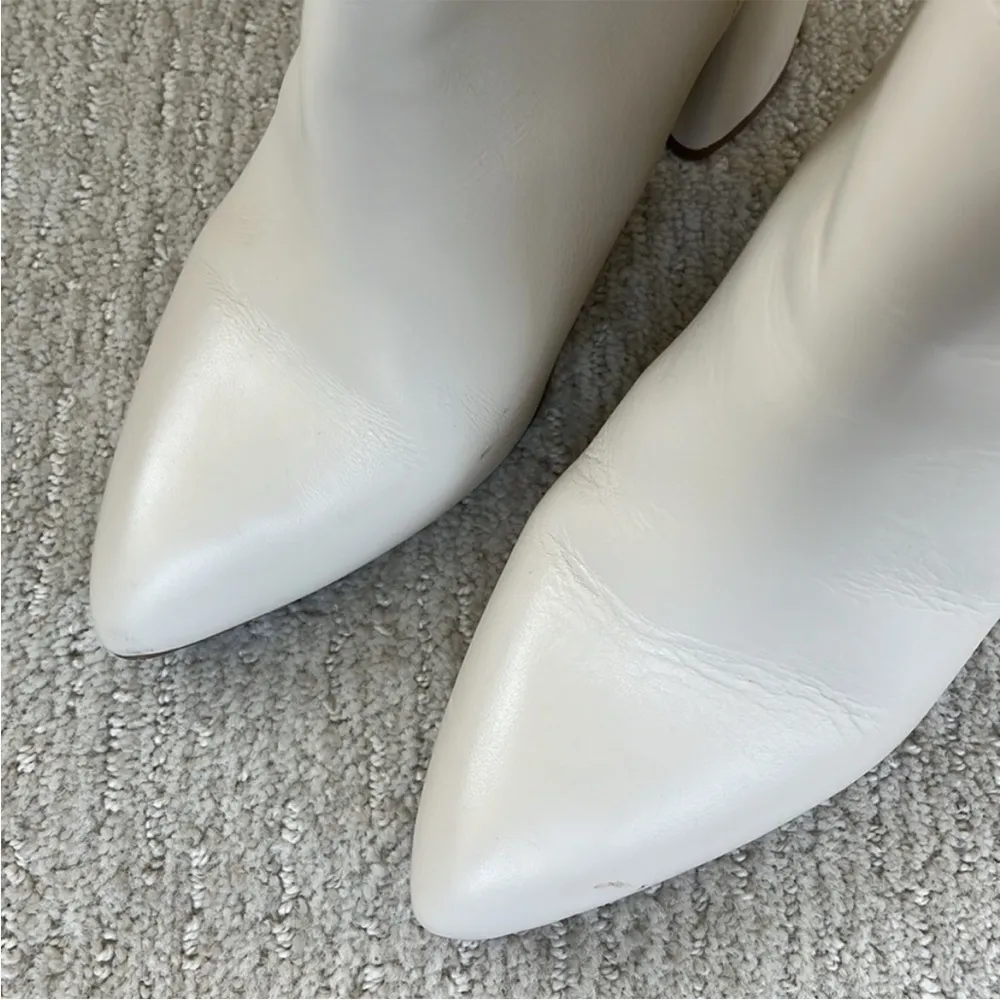 EUC Steve Madden Leather Thrived Heeled Ankle
Boots Ivory Size 7 - Image 3
