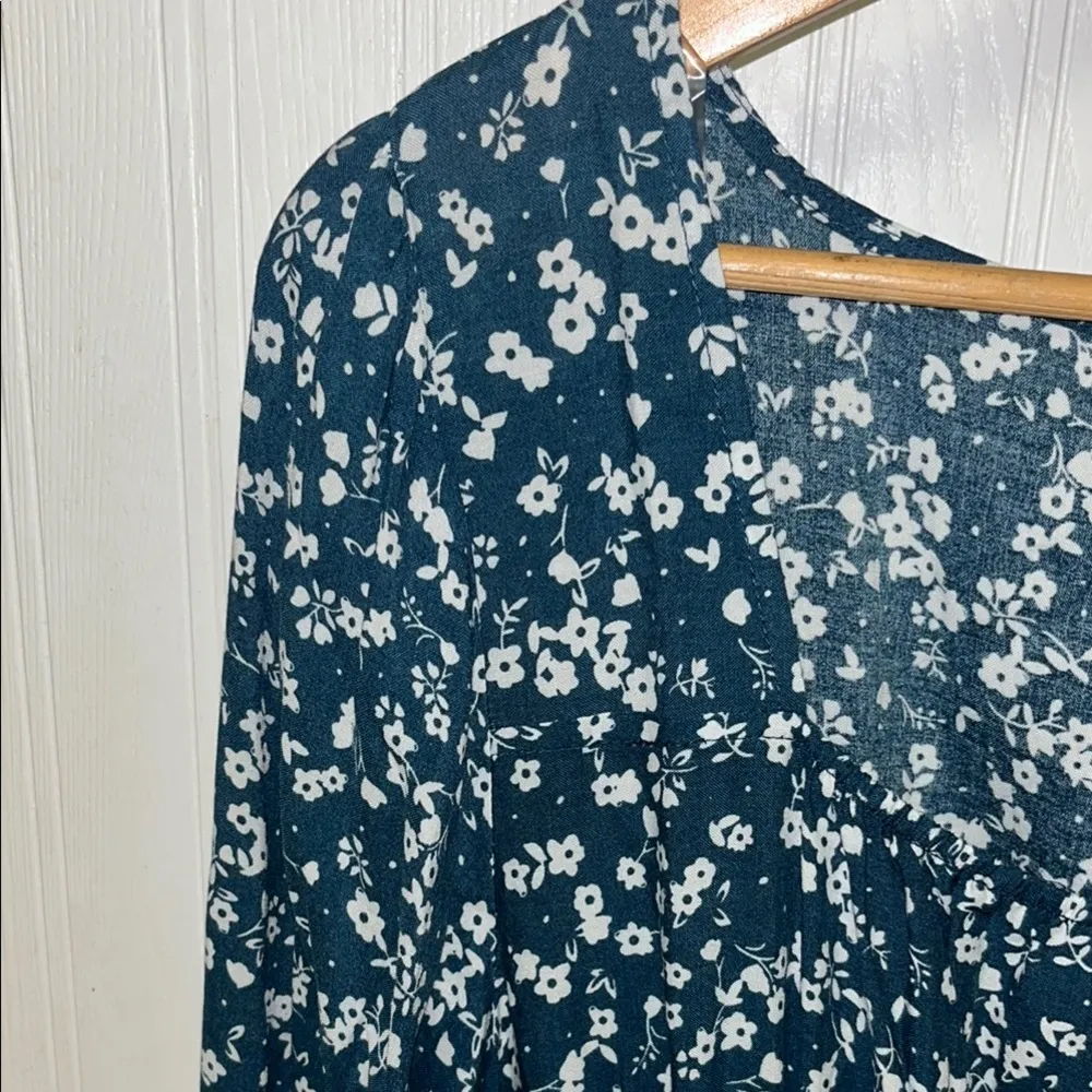 Floral Long Sleeve Dress with smocked waist Green Size L - Image 5