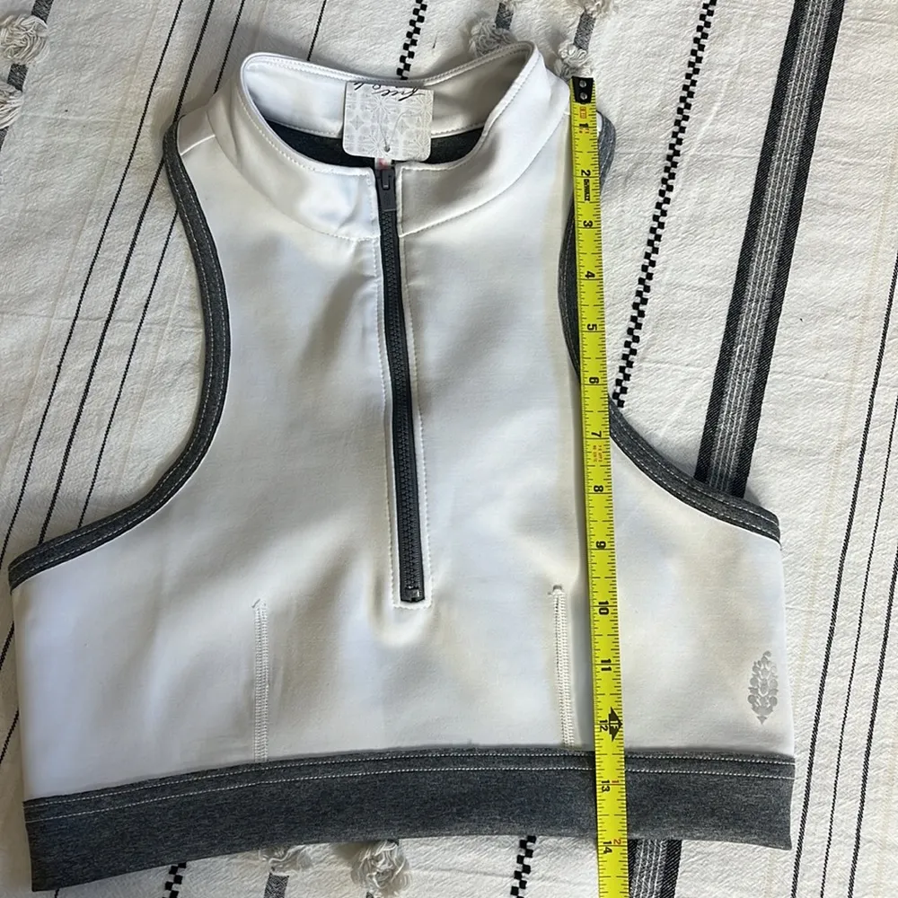 nwt //  around the block crop top - Image 13