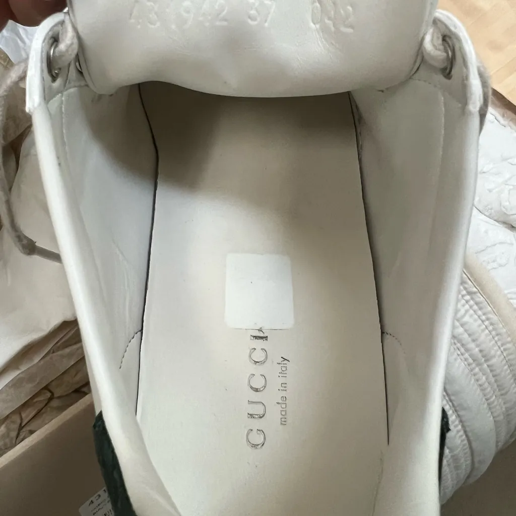 Gucci  ♥️💚 AUTHENTIC size 7 - Image 10