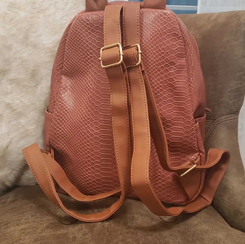 LD Backpack - Image 4