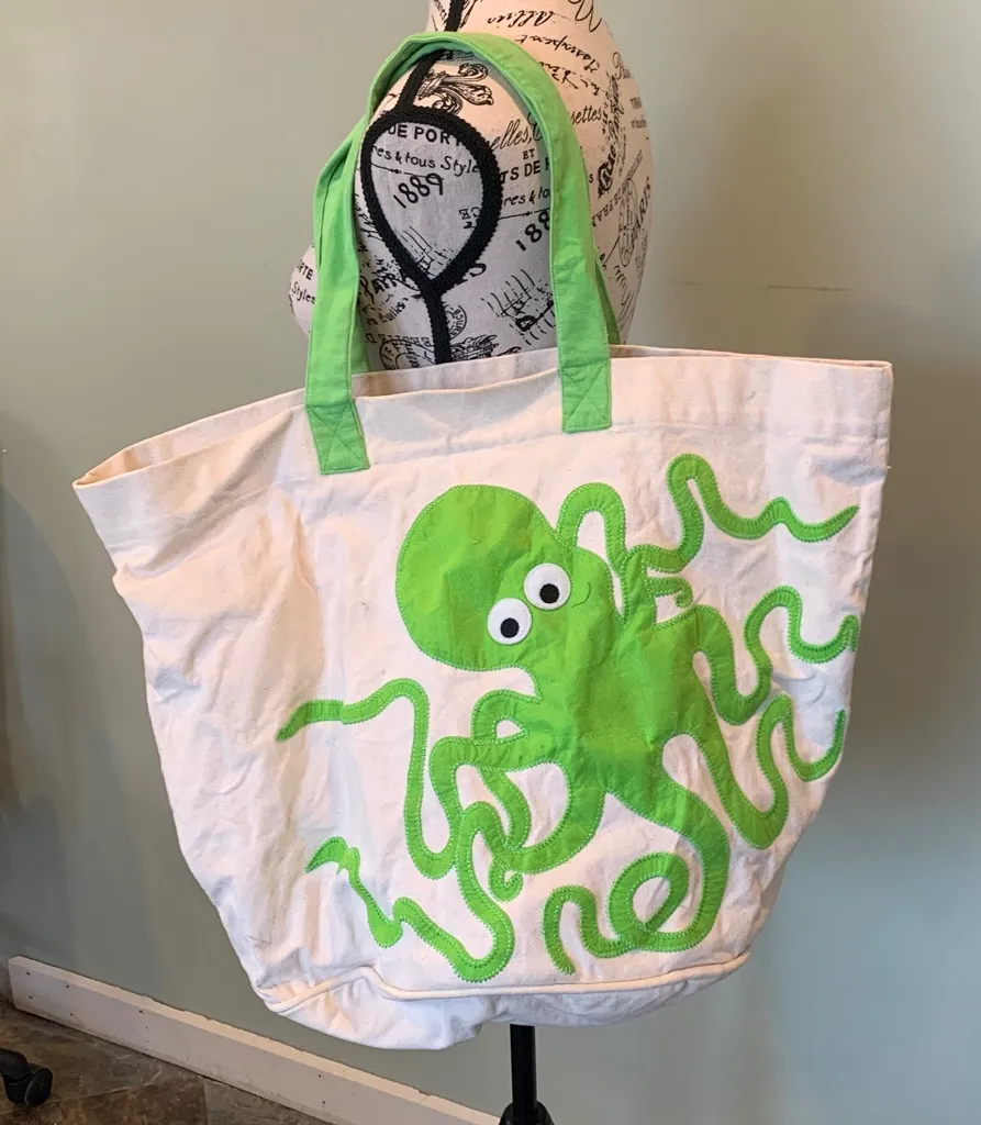 Large Cotton Canvas Large Octopus Bucket Tote Bag with Inside Zippered Pocket Green - Image 1