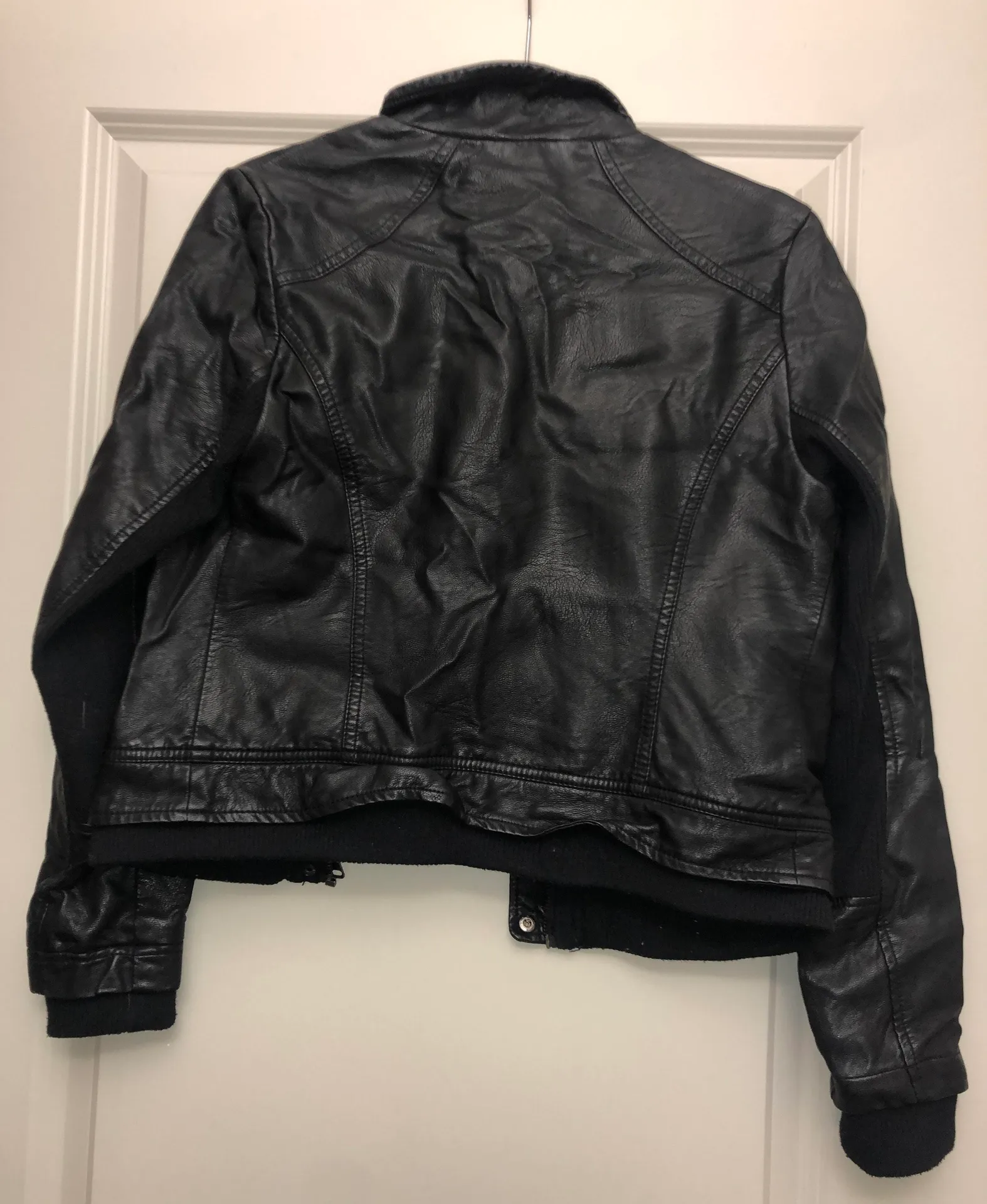 Black Leather Jacket - Image 3