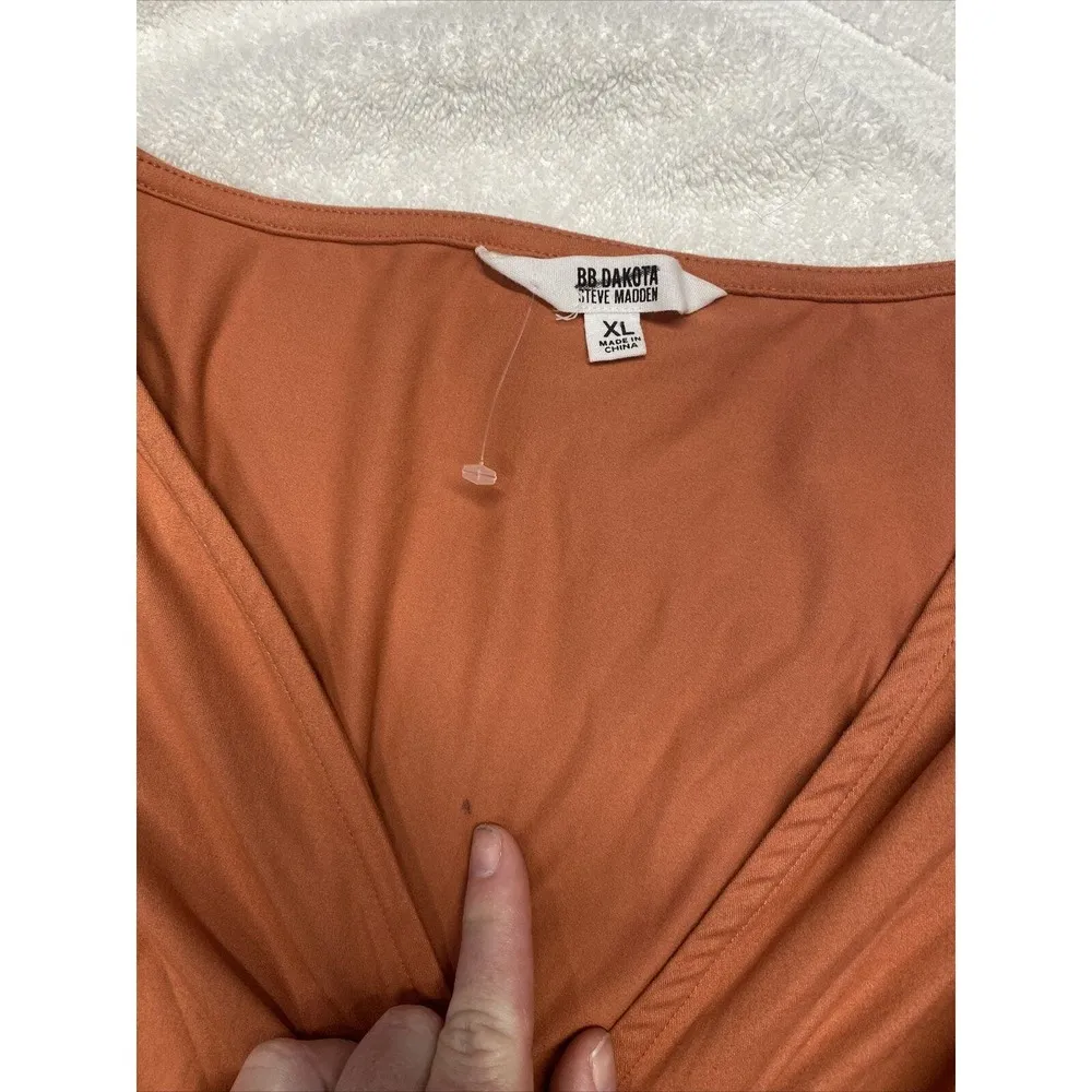 BB Dakota Steve Madden Size XL Romper (b32) - Image 4