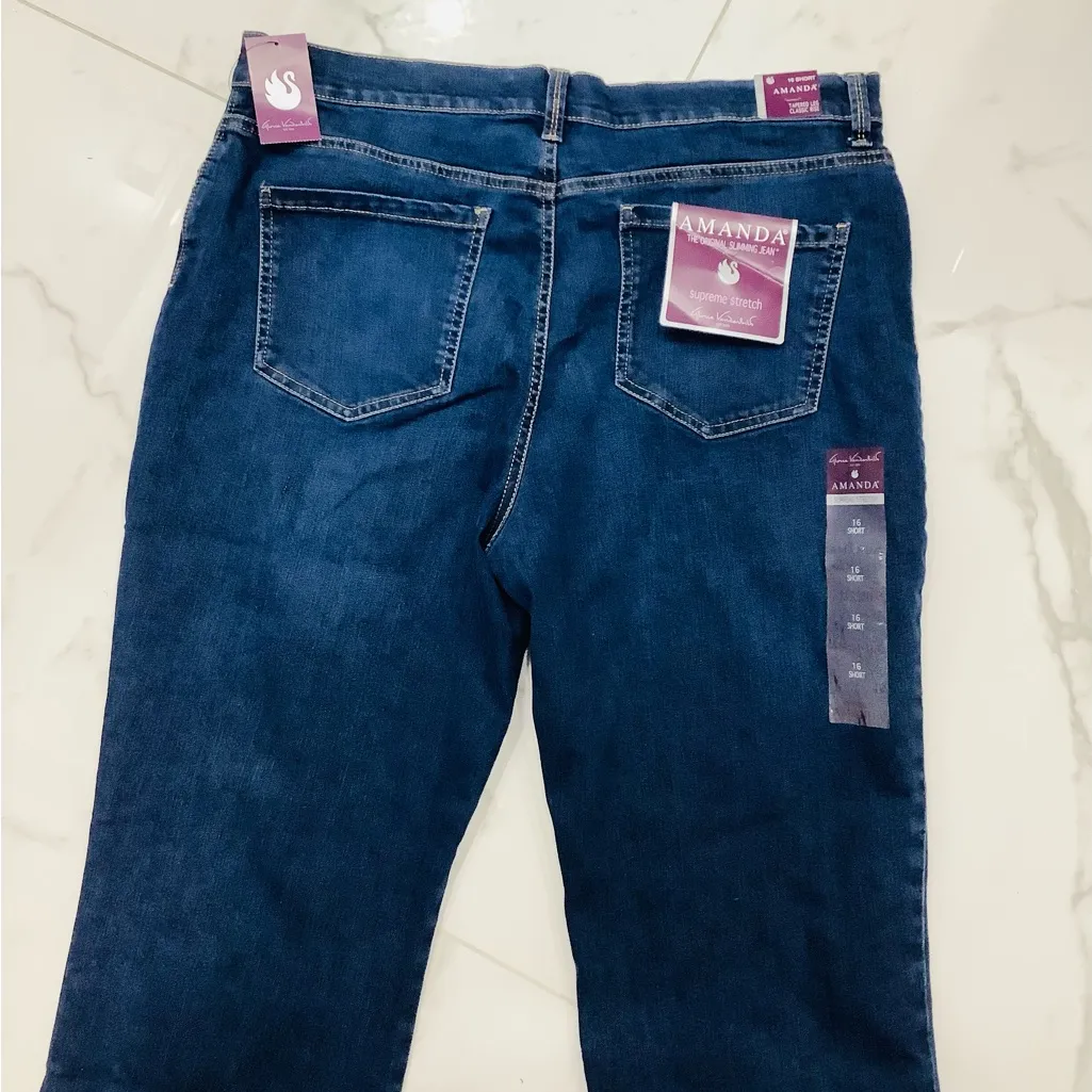 NEW Gloria Vanderbilt jeans 💙 - Image 3