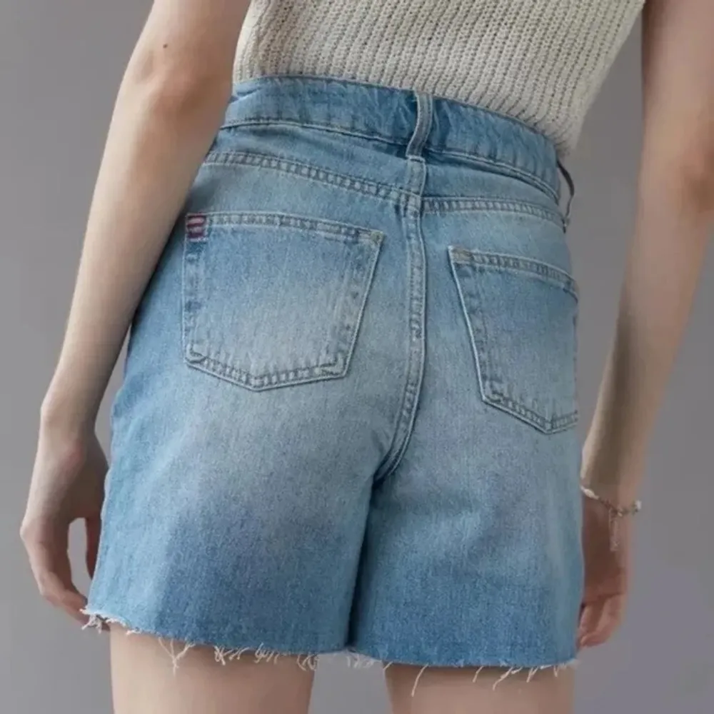 NEW  90s Long Inseam Shorts size 24 - Image 2