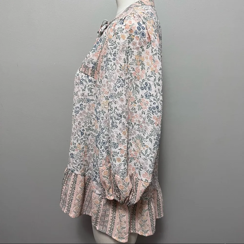 Blu Pepper peach floral ruffle hem peasant blouse size small - Image 9