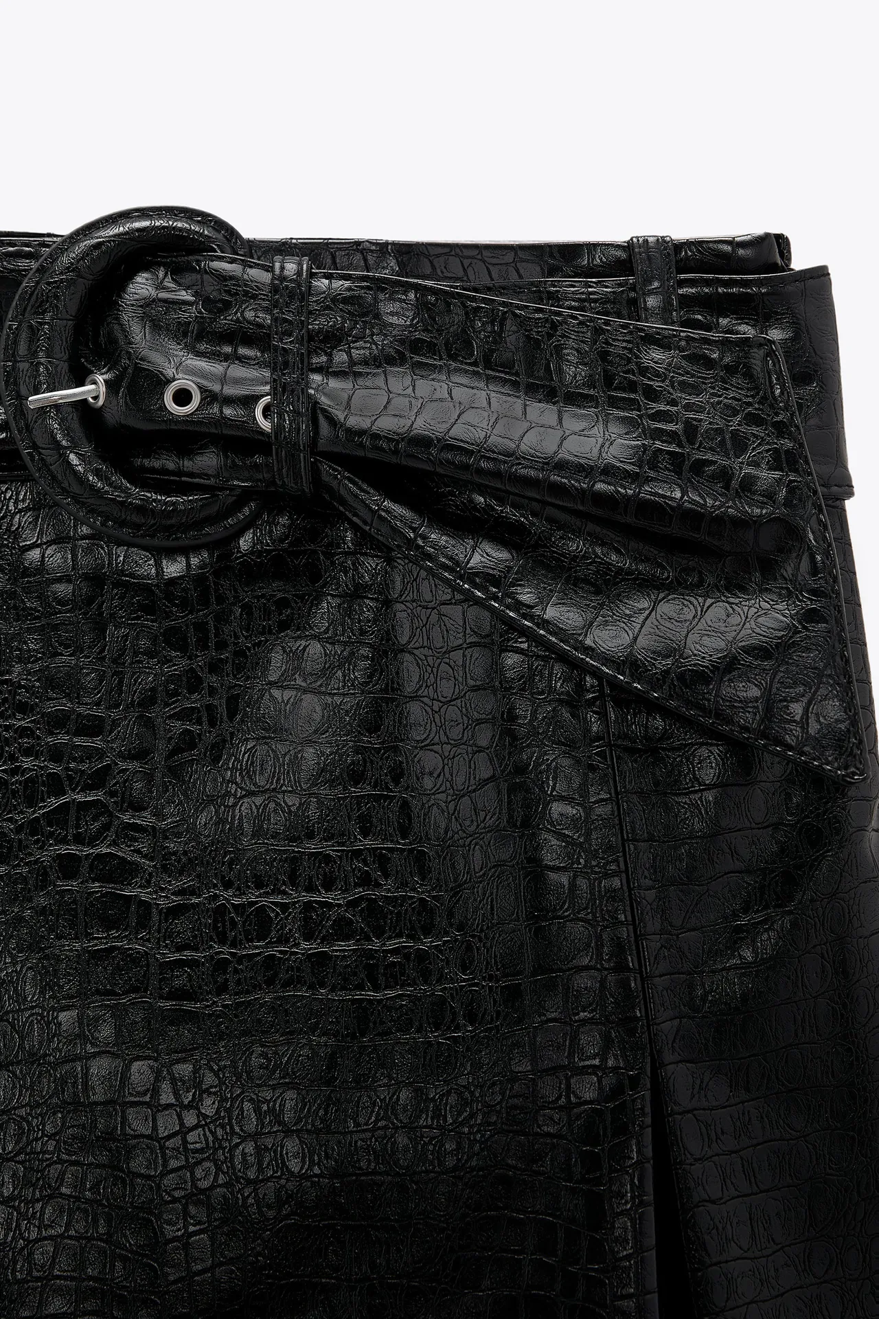 NWOT  Black Faux Leather High Waisted Shorts XS - Image 6