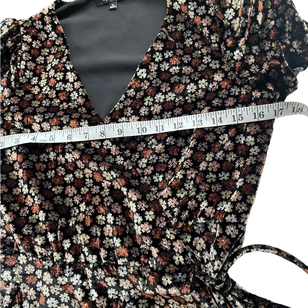 Madewell women’s floral wrap velvet dress XS - Image 7