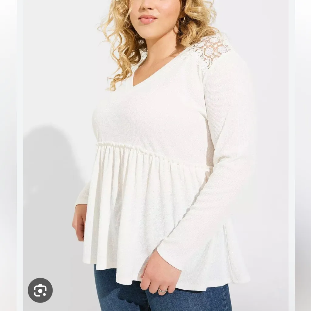Torrid 3X NEW Knit V Neck Lace Long Sleeve Babydoll Top Ivory Coquette Fall - Image 2