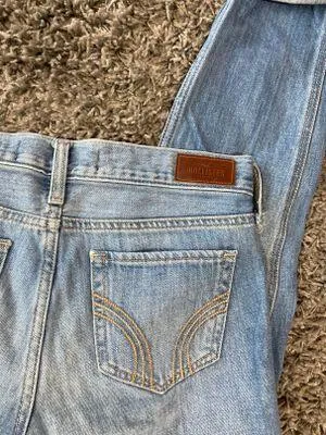 Hollister Mom Jeans - Image 3