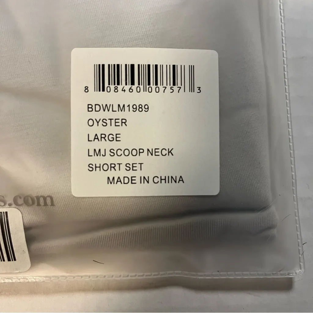 Barefoot Dreams Pajamas Luxe Milk Jersey Scoop Neck Tee & Shorts Set Sz L NWT - Image 8