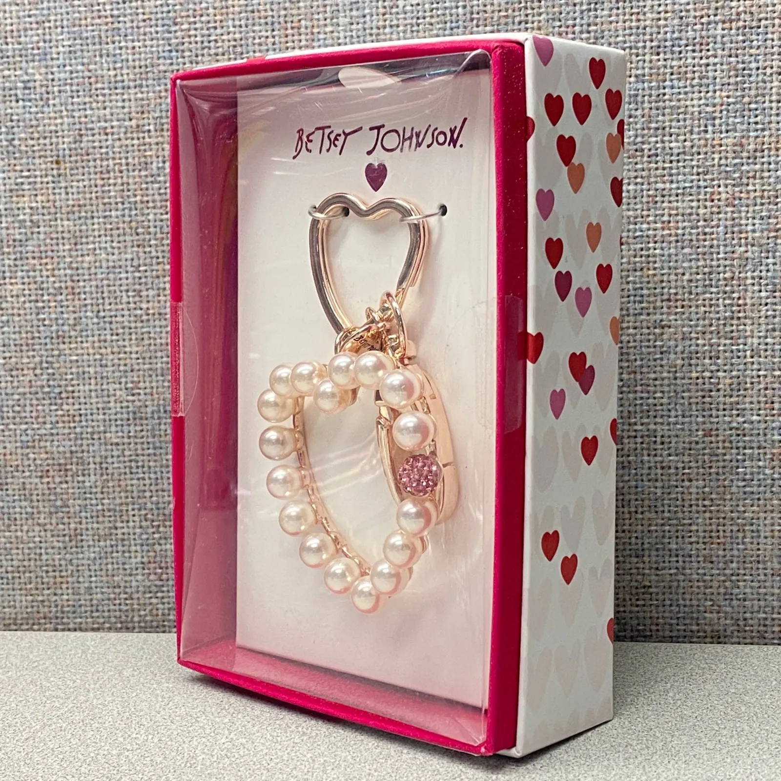 NEW Betsey Johnson Gold Tone Pink Crystal Heart Keychain Bag Charm Romantic Gift - Image 2