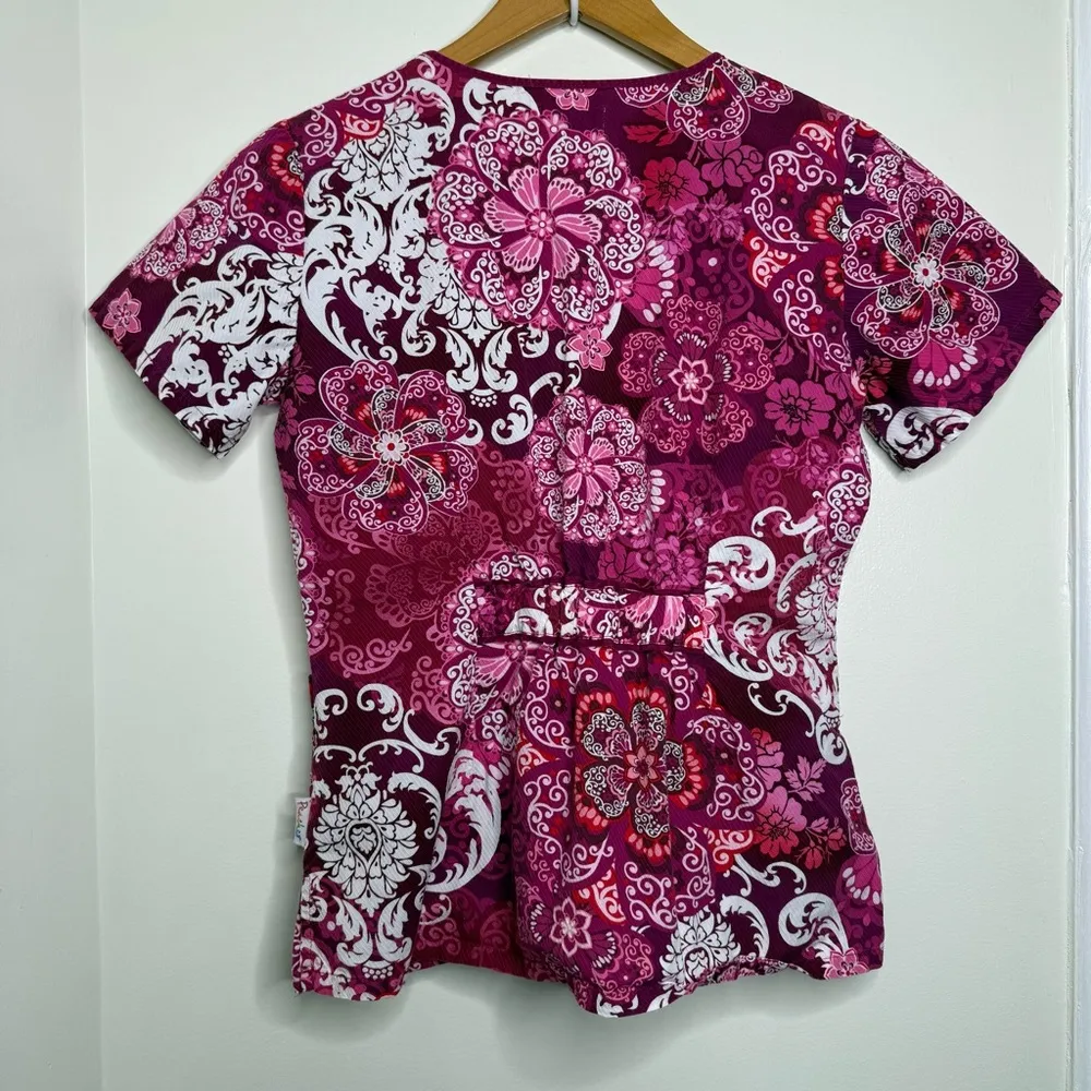 Peaches Floral Medical Scrub Top Women’s Small Mauve Pink Red Nurse Vet Cotton - Image 4