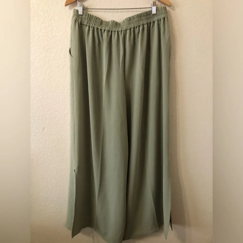 NWT Adrianna Papell Airflow Woven Dusty Sage Green Pants - Size Large - Image 4