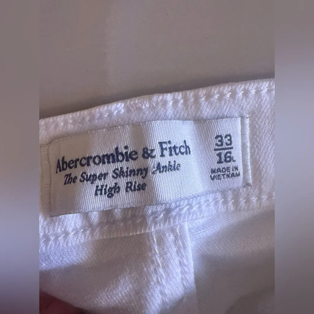 Abercrombie & Fitch White High Rise Super Skinny Jeans size 33/. 16 L - Image 4