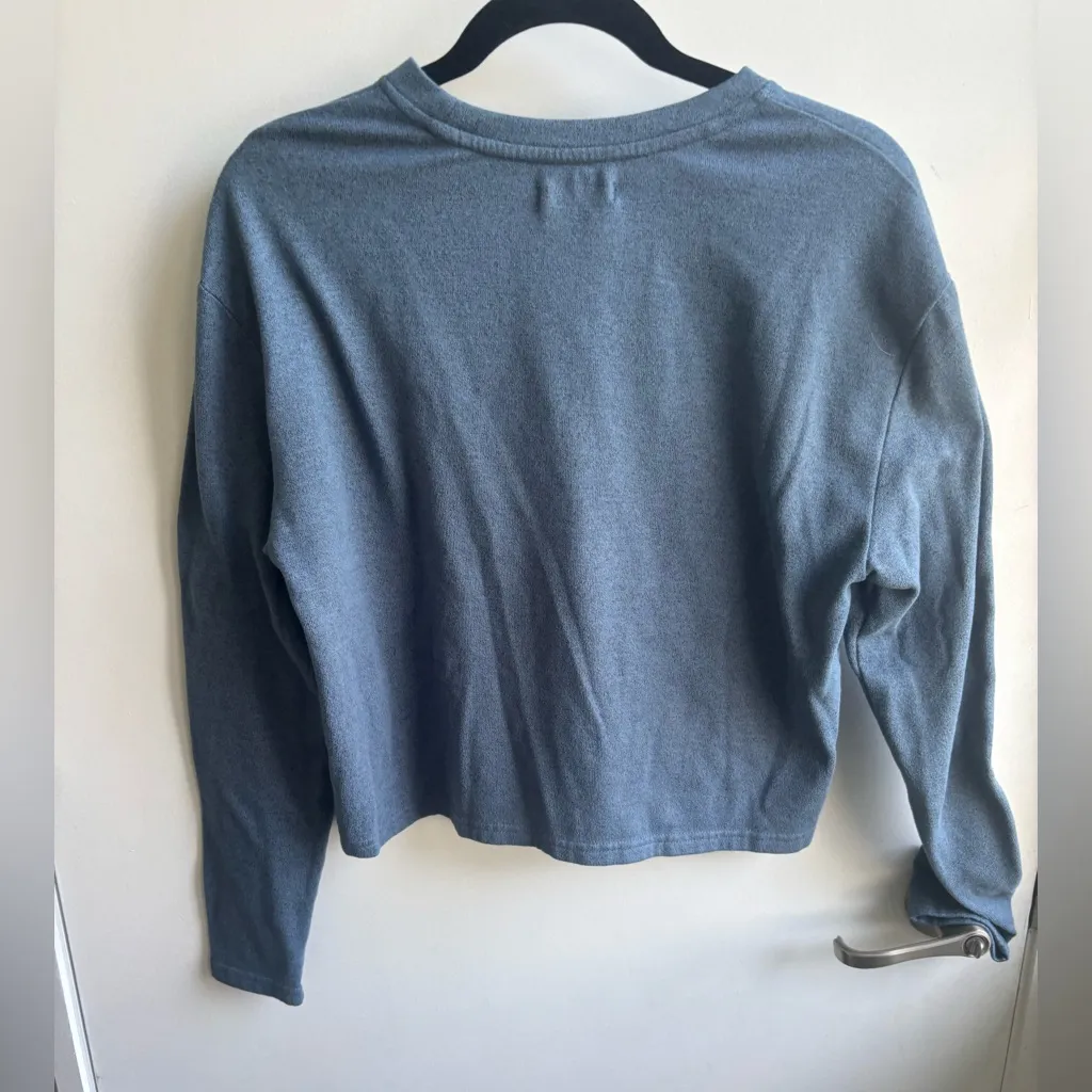 Ugg Lounge Top Large comfortable layered fuzzy luxury athleisure - Image 3