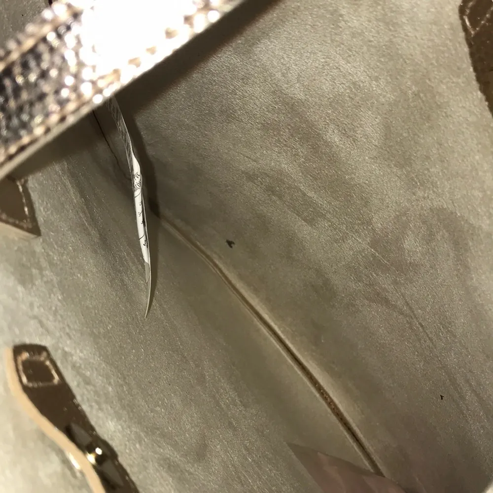 Rose gold laptop tote by Cotton On new - Image 6