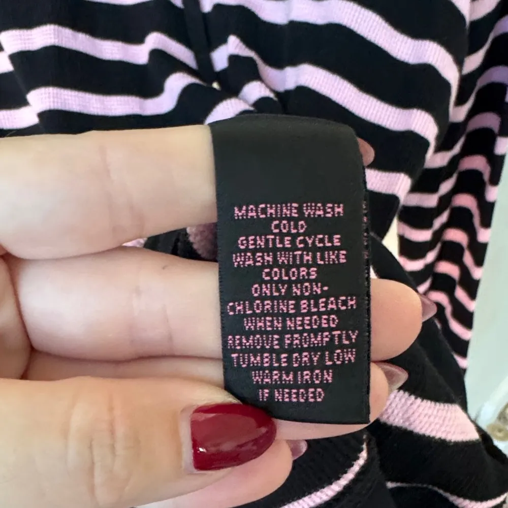 Lauren Ralph Lauren Women's Black and Pink Striped Cowl Neck Sweater - Image 5