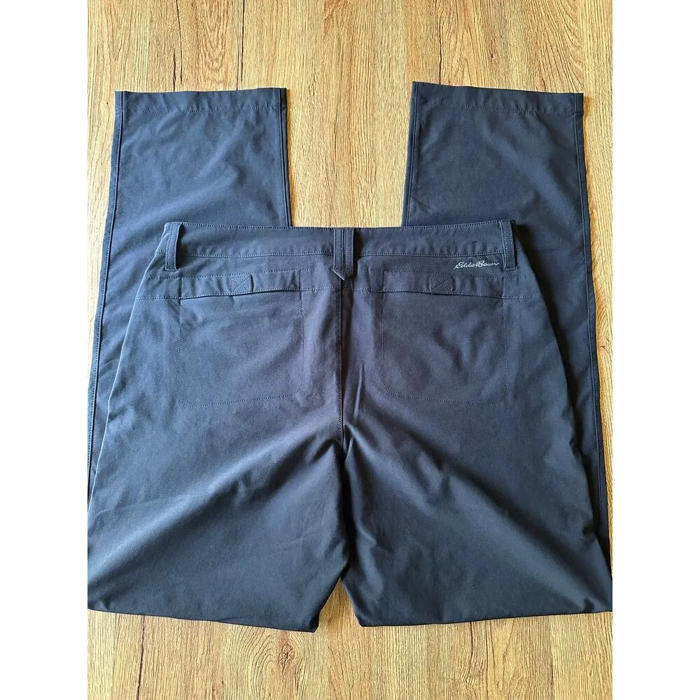 Eddie Bauer Women's Black Convertible Pants Size 10 - Image 7