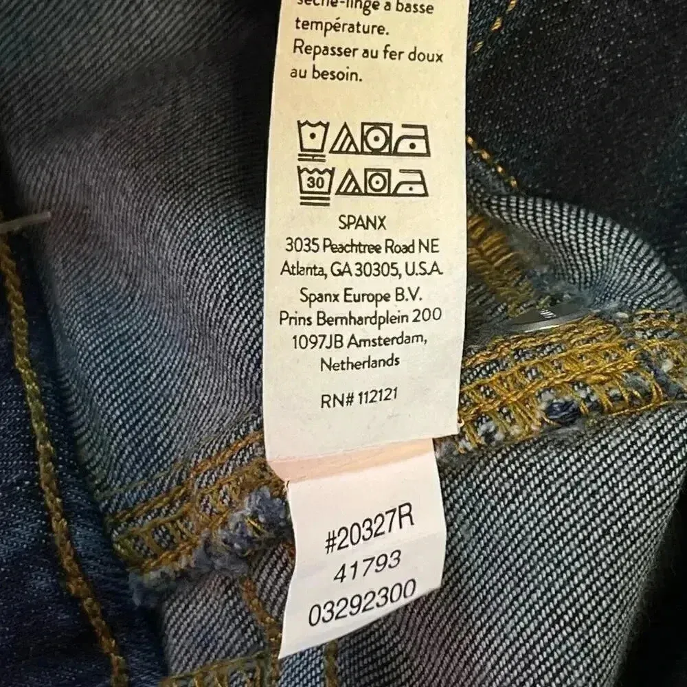 Spanx NWT Women’s Jeans Flare Dark Wash High Rise  Blue Midnight Shade XS Tall - Image 6