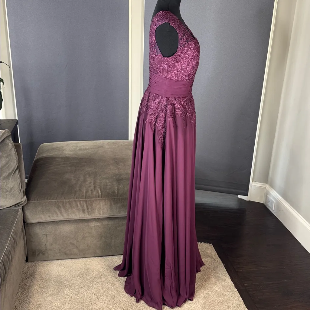 Women’s Chiffon & Lace Appliqué Full Length V - Image 3