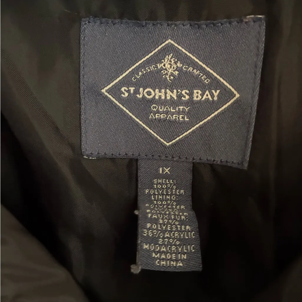 St. John's Bay Black Puffer Winter Coat with faux fur lined hood - Image 3