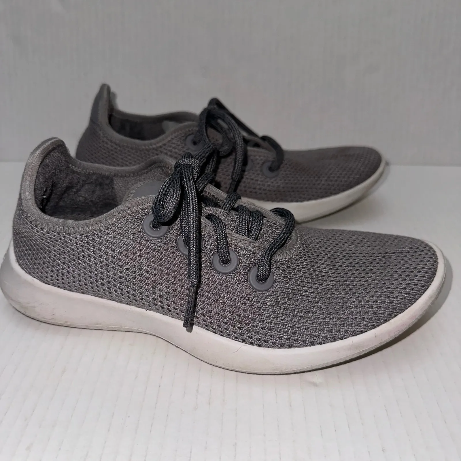 Allbirds Wool Runners Womens Size 7 Gray Comfortable Walking Shoes Sneakers - Image 2