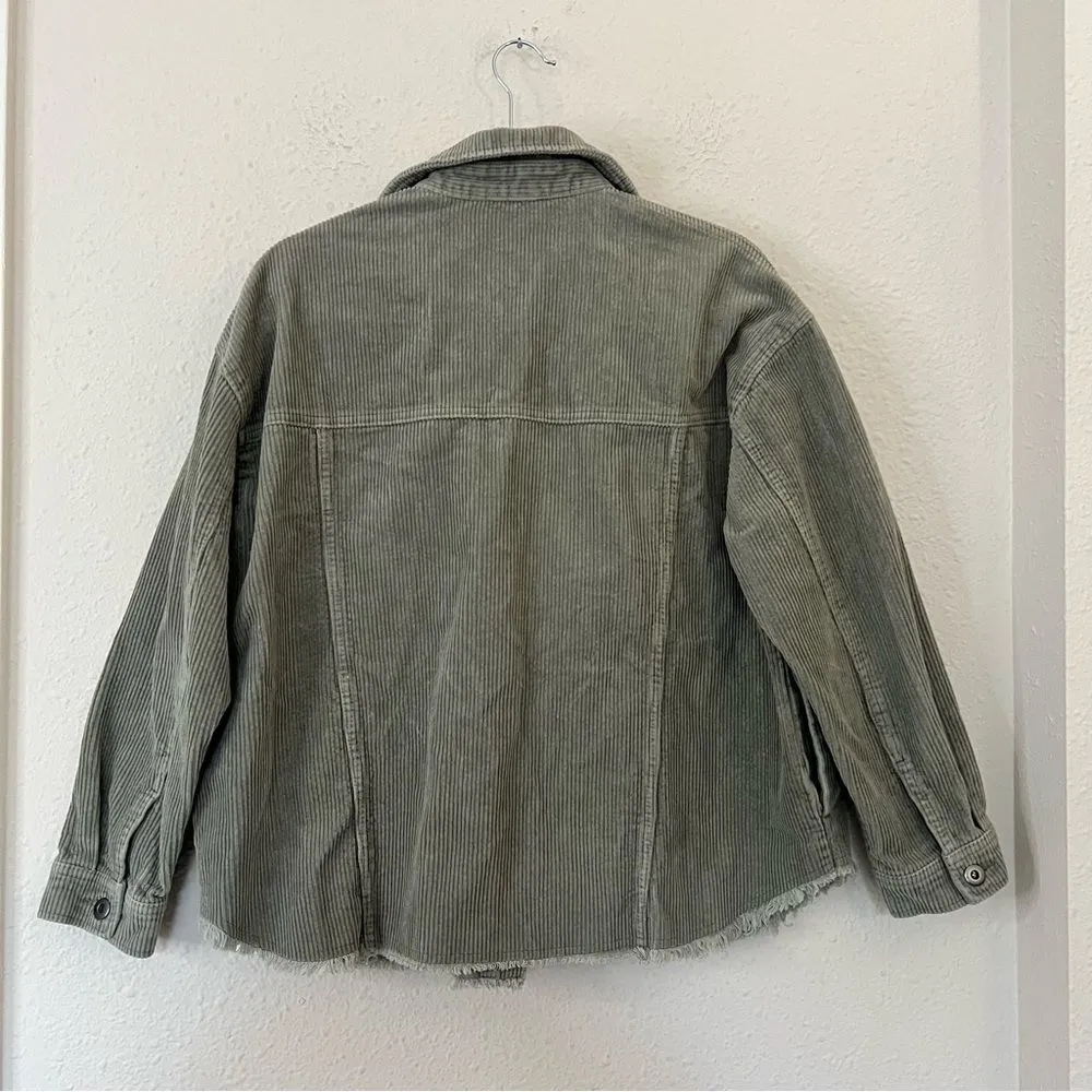 Zara Corduroy Shacket Jacket in Green Size Small - Image 7