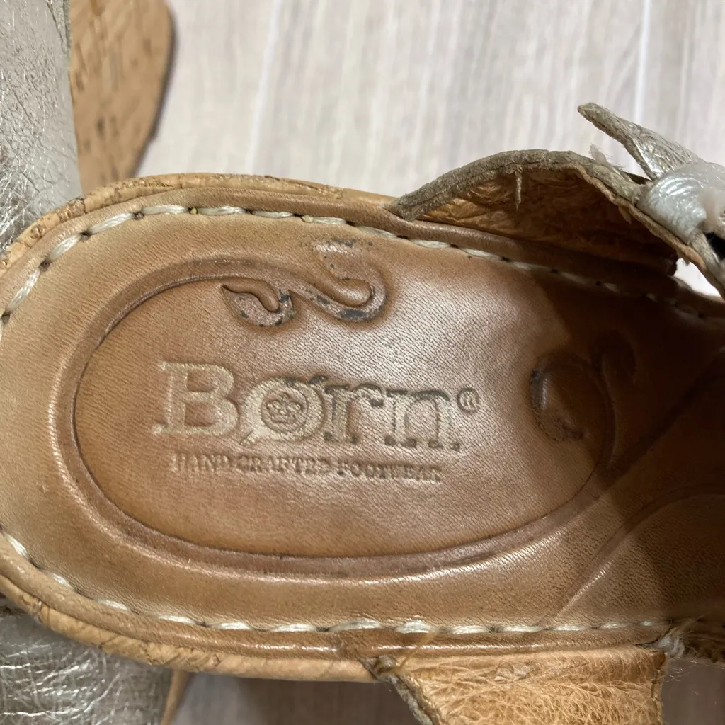 Born Silver Leather Strap Buckle Cork Wedge Slip On Platform Sandals Size 7 - Image 3