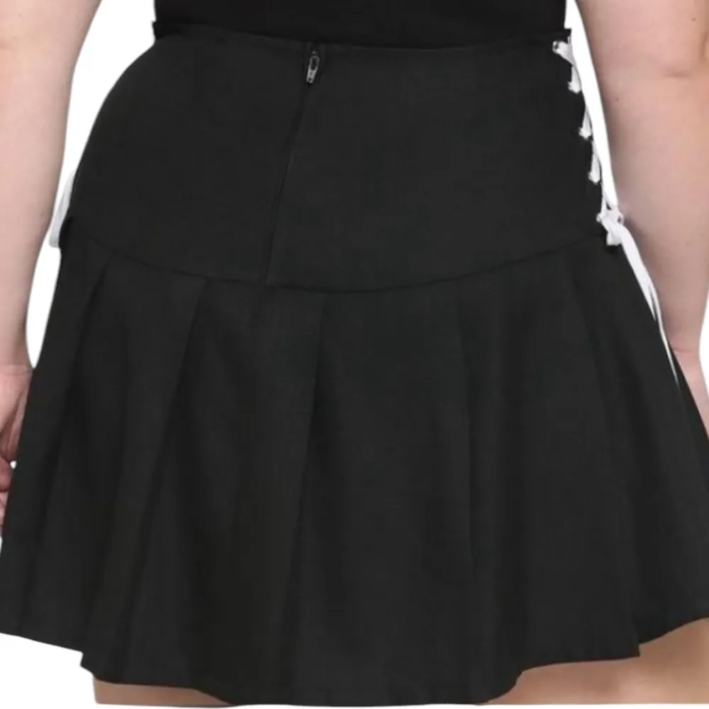 Goth Girl Hot Topic 3X Black Pleated Lace Up Mini Skirt - Image 2