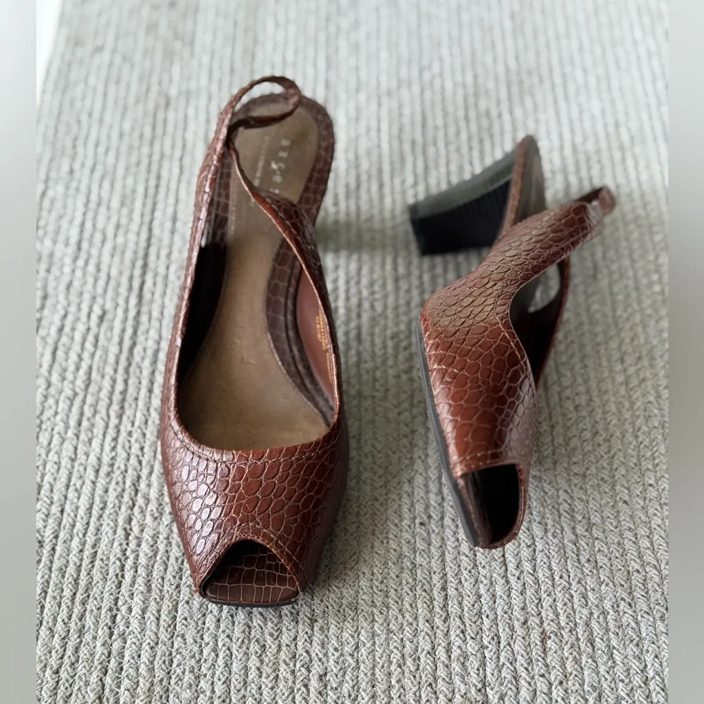 Vintage Axcess Liz Claiborne Brown Croc Leather Peeptoe Slingback Heels Size 9 - Image 10