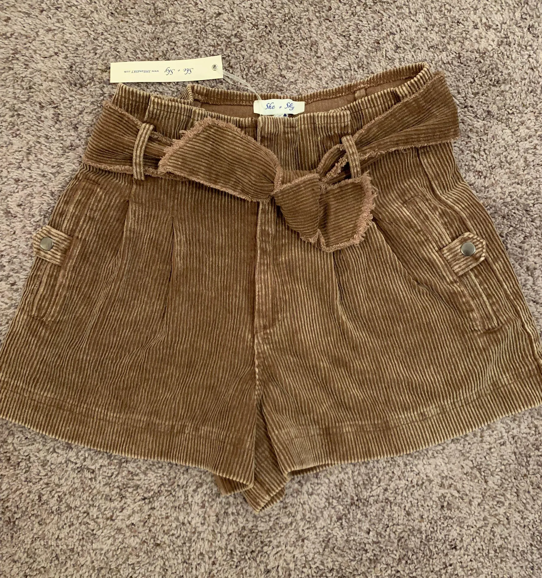 These Three high waisted shorts - Image 5
