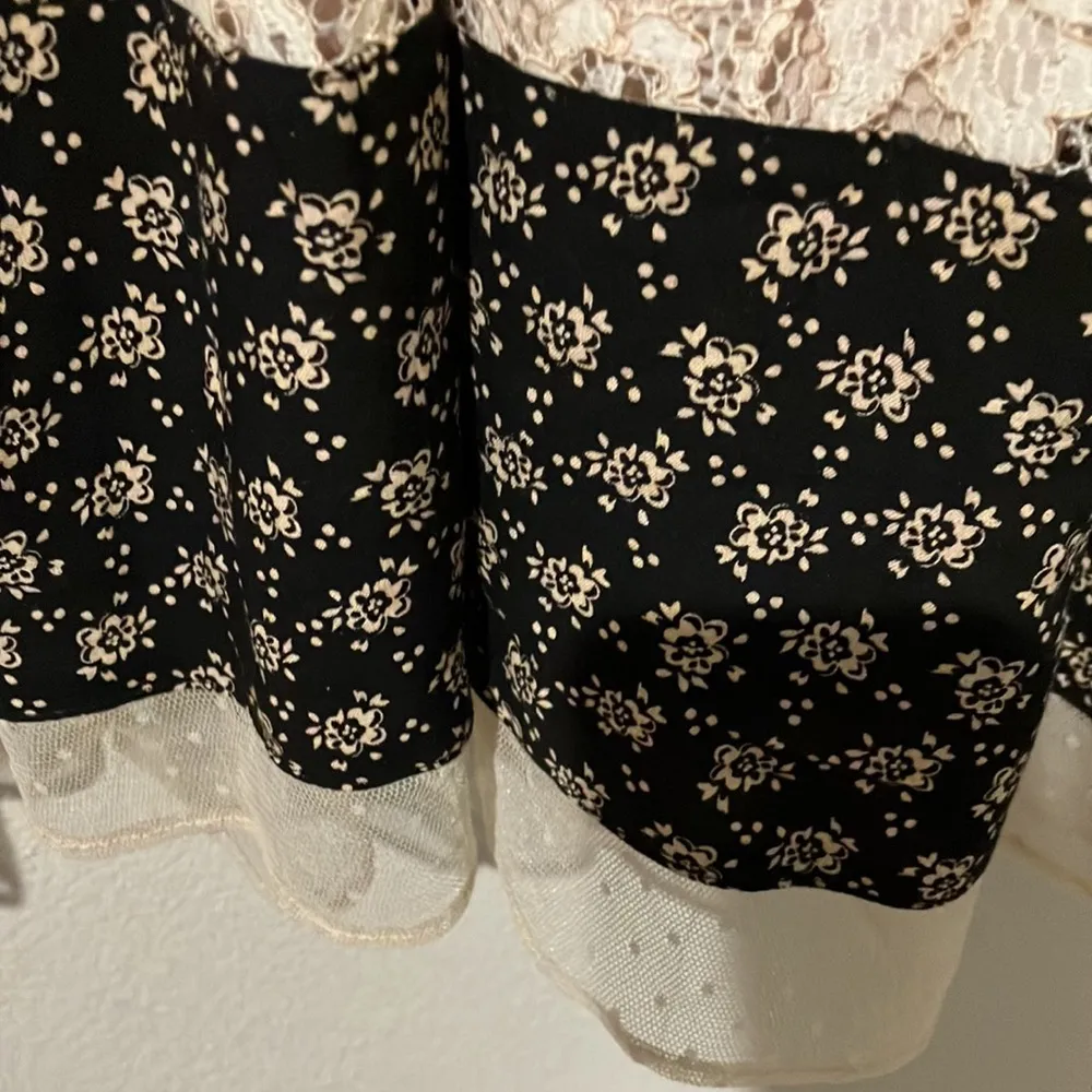 Lauren Conrad sleeveless laced floral dress 5G - Image 3