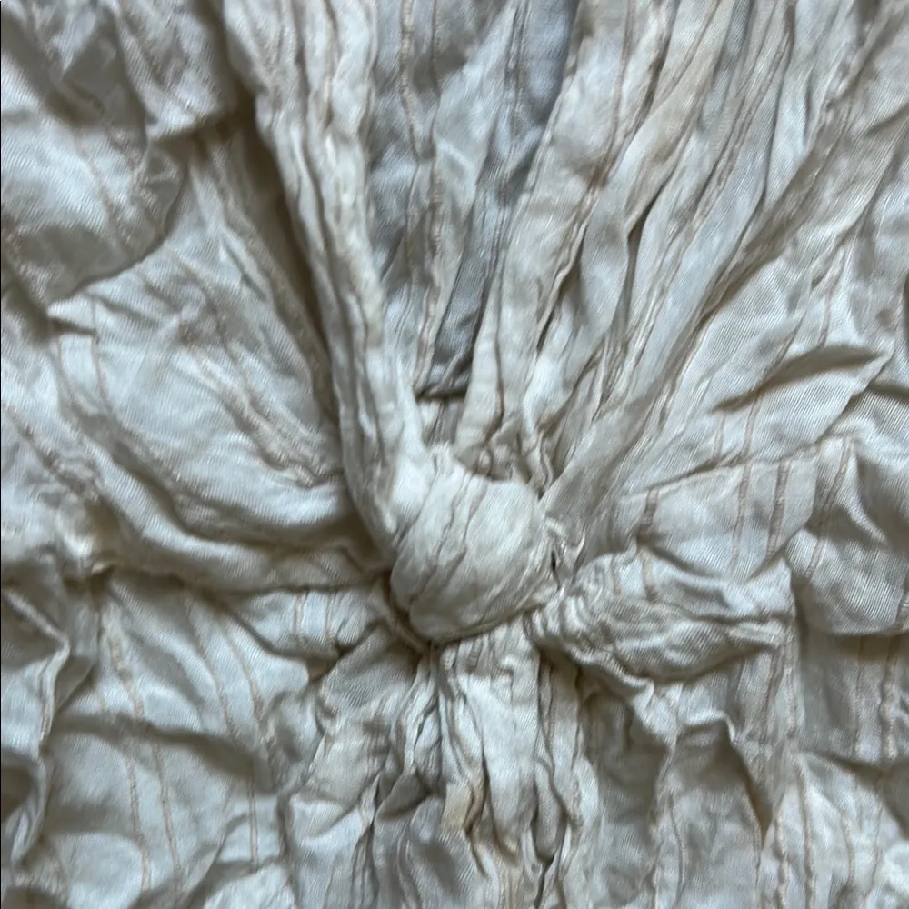 l*space L* Cream Crinkled Fabric - Image 3