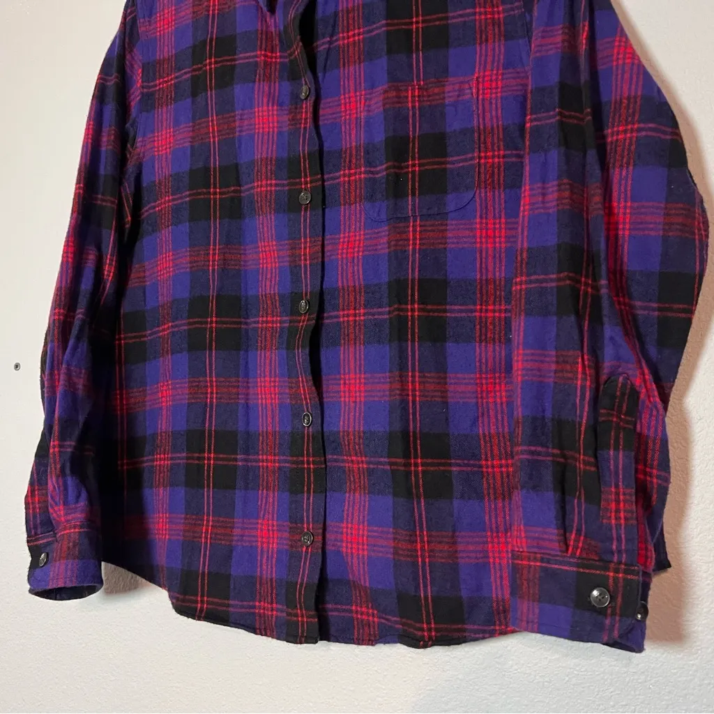 L.L. Bean Scotch Plaid Flannel Shirt Womens Size Medium Petite Blue Red Black - Image 3