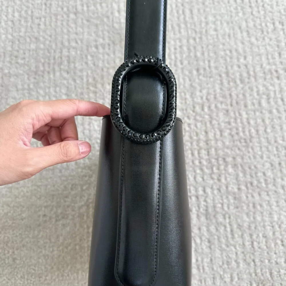 Kurt Geiger Small Drench Chelsea Leather Bucket Bag BLACK - Image 9