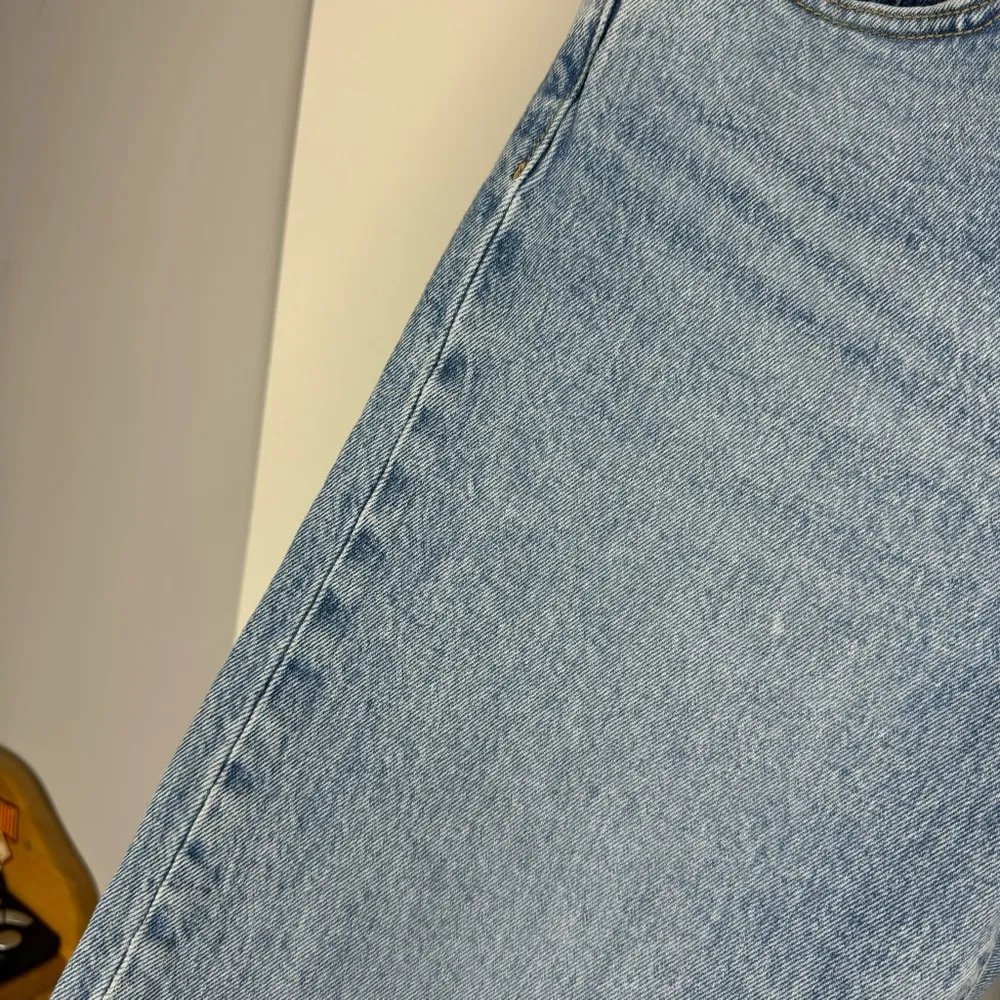 Levi’s Wedgie Straight Leg Jeans Sz 28 Light Wash Button Fly - Image 16