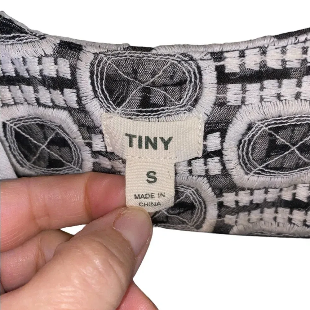 Anthropologie brand tiny , Embroiderd black and off white Chaparral Tank - Image 9